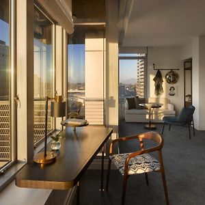 Premium King Room